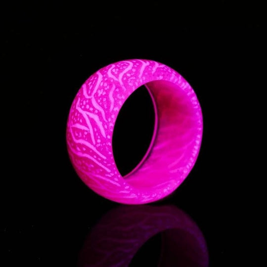 Love Glow Ring – Luminous Unisex Resin Ring for Nightlife & Special Occasions