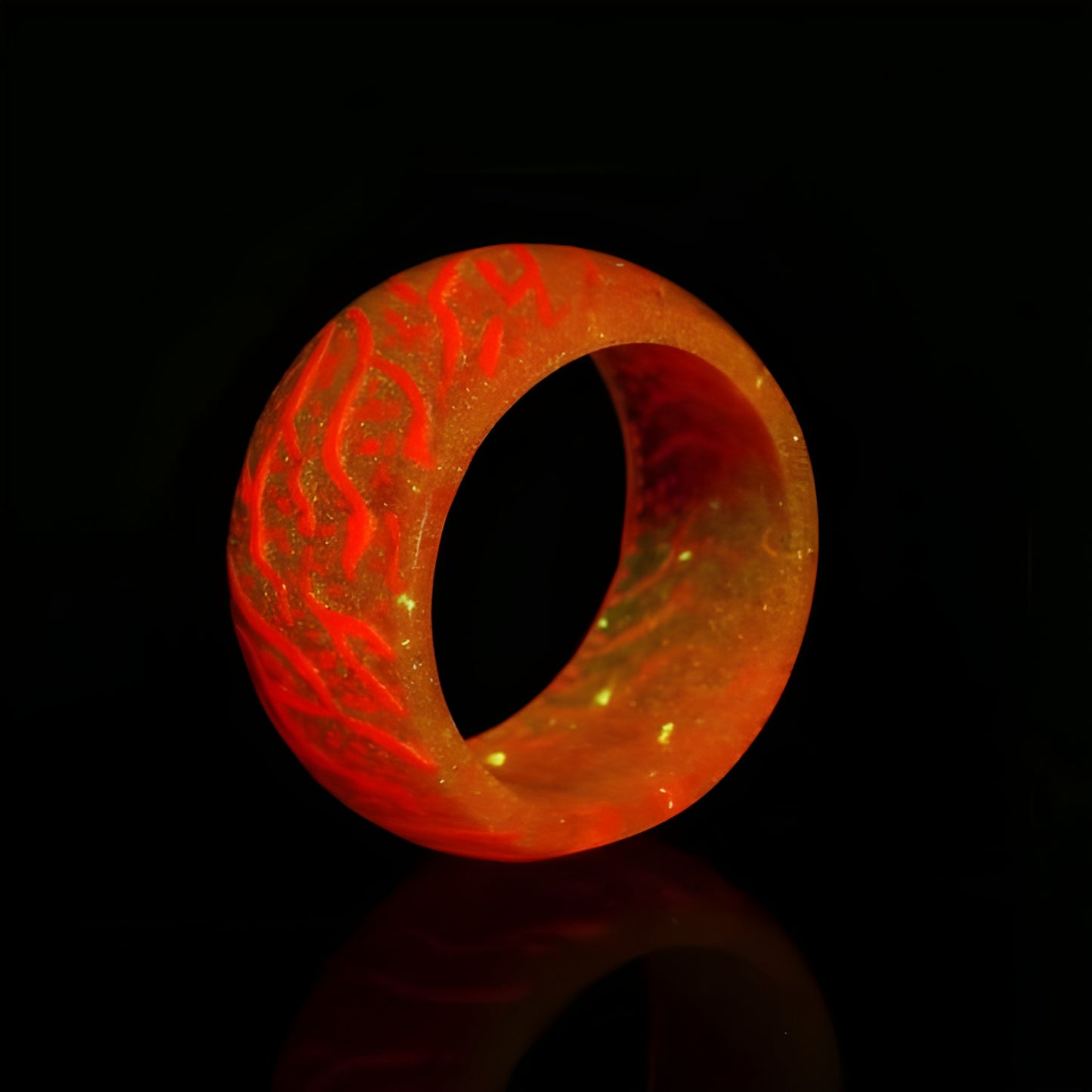 Love Glow Ring – Luminous Unisex Resin Ring for Nightlife & Special Occasions