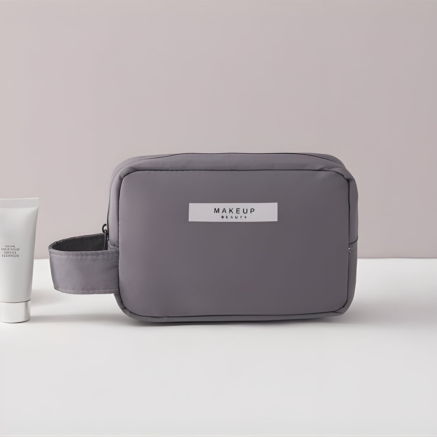 Large Capacity Nylon Makeup Bag – Stylish, Travel-Ready Organizer for Beauty Essentials